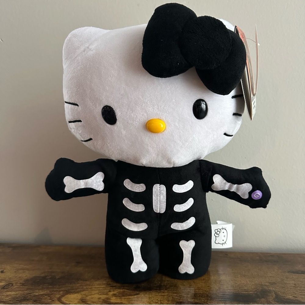 New Hello Kitty Sanrio Black Skeleton Cat Costume Greeter Stepper Halloween